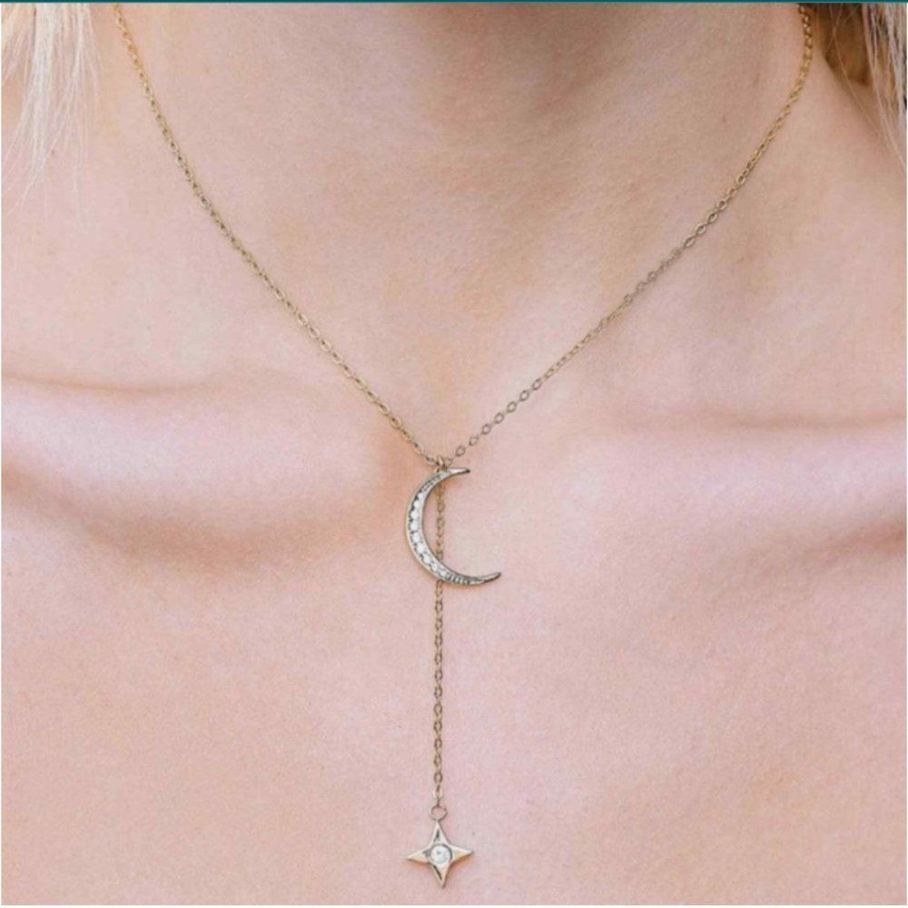 NWT Lili Claspe Rope The Moon & Star Lariat Necklace Gold Plate